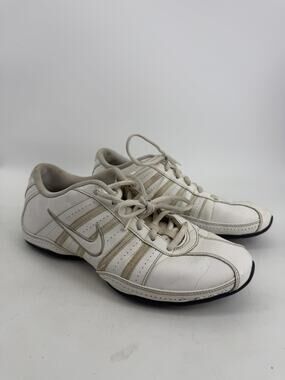 Nike Shoes Womens Size 8 White Striped Dance Athletic Sneakers Sporty 318076-111